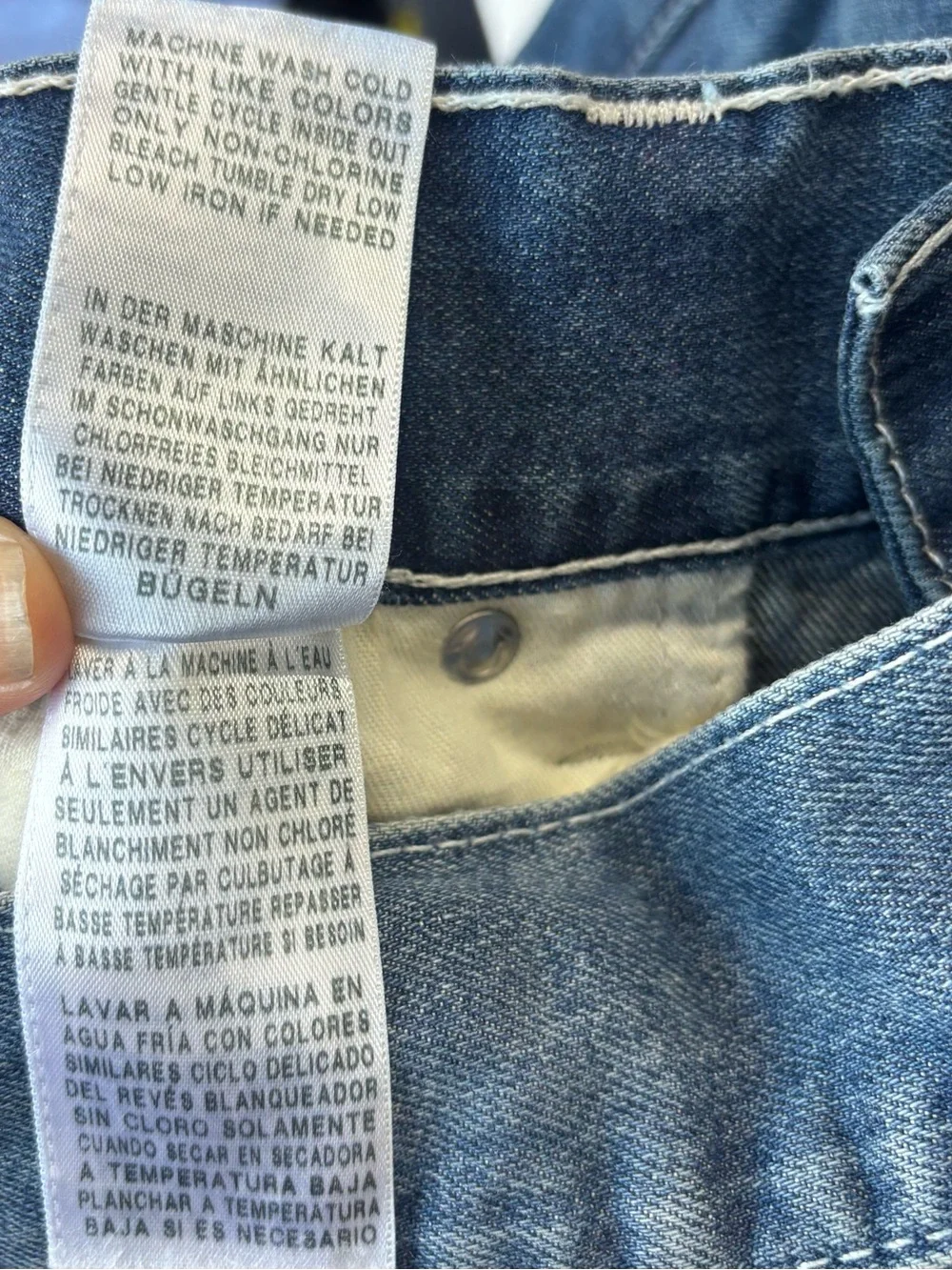 True Religion Men's Medium Blue Washed Relaxed Jeans